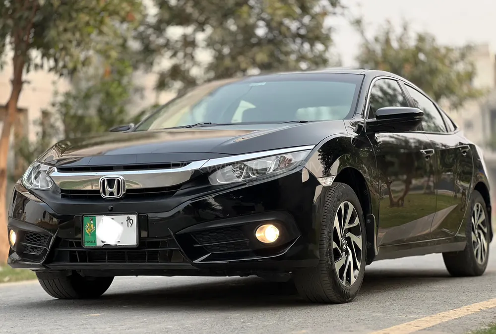 ہونڈا سوک 2018 for Sale in لاہور ہونڈا سوک 2018 for Sale in لاہور Image-3