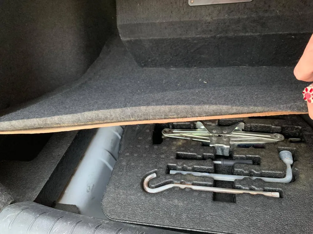 Honda Civic 2021 for Sale in Peshawar Honda Civic 2021 for Sale in Peshawar Image-9