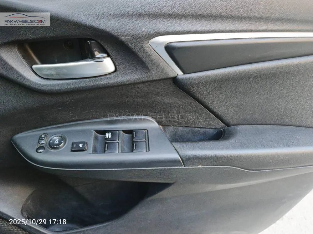 ہونڈا فٹ 2014 for Sale in کراچی ہونڈا فٹ 2014 for Sale in کراچی Image-13