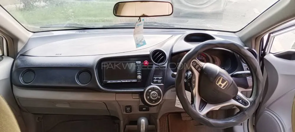 Honda Insight 2010 for Sale in Karachi Image-1