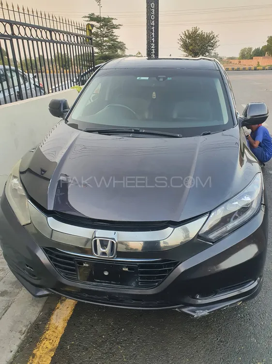 Honda Vezel 2014 for Sale in Multan Honda Vezel 2014 for Sale in Multan Image-1