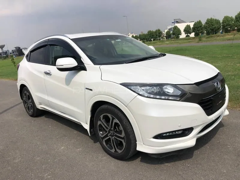 Honda Vezel 2016 for Sale in Gujranwala Honda Vezel 2016 for Sale in Gujranwala Image-11