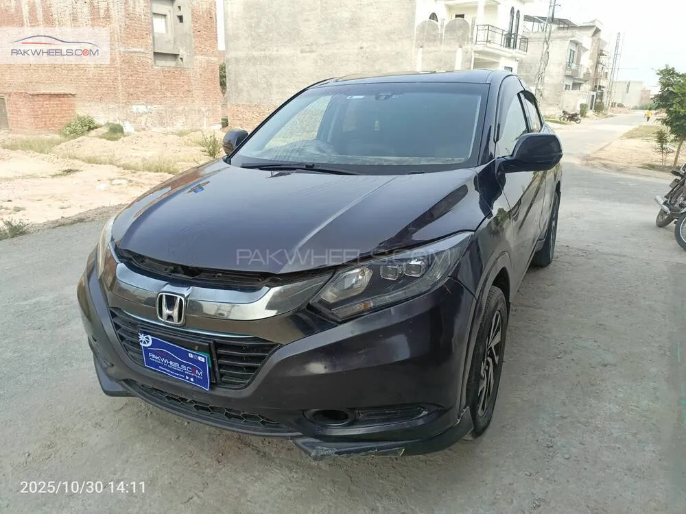 Honda Vezel 2014 for Sale in Multan Honda Vezel 2014 for Sale in Multan Image-6