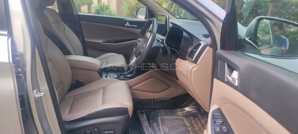 Hyundai Tucson 2022 for Sale in Lahore Hyundai Tucson 2022 for Sale in Lahore Image-12