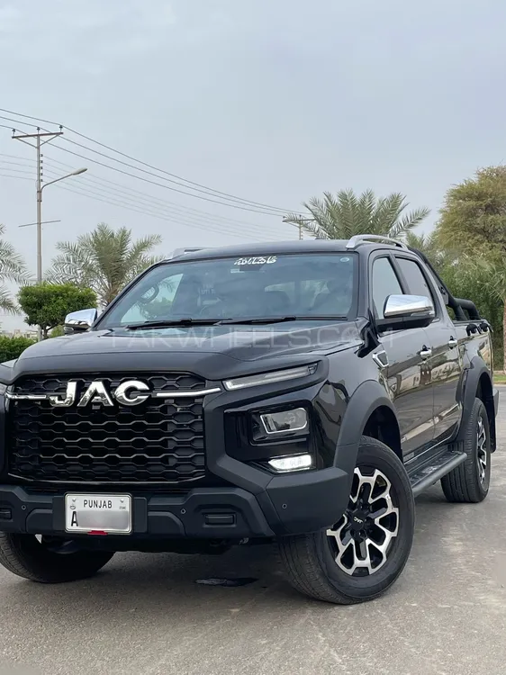 JAC T9 2025 for Sale in Rahim Yar Khan JAC T9 2025 for Sale in Rahim Yar Khan Image-3