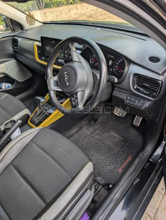 KIA Stonic 2022 for Sale in Lahore KIA Stonic 2022 for Sale in Lahore Image-17