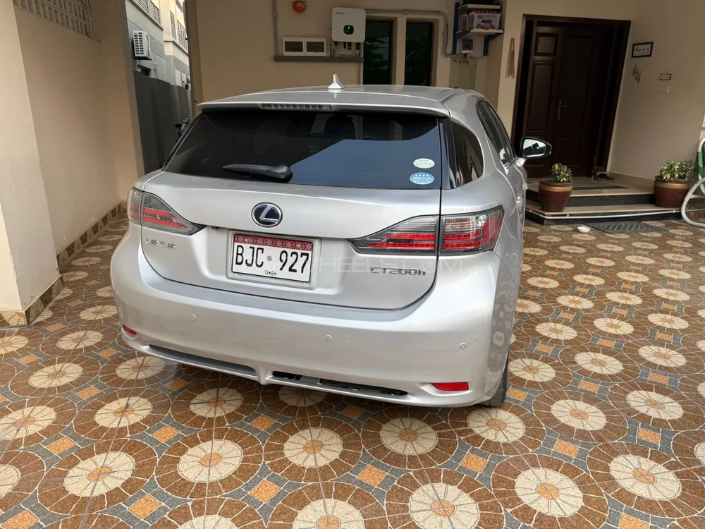 Lexus CT200h 2011 for Sale in Karachi Image-1