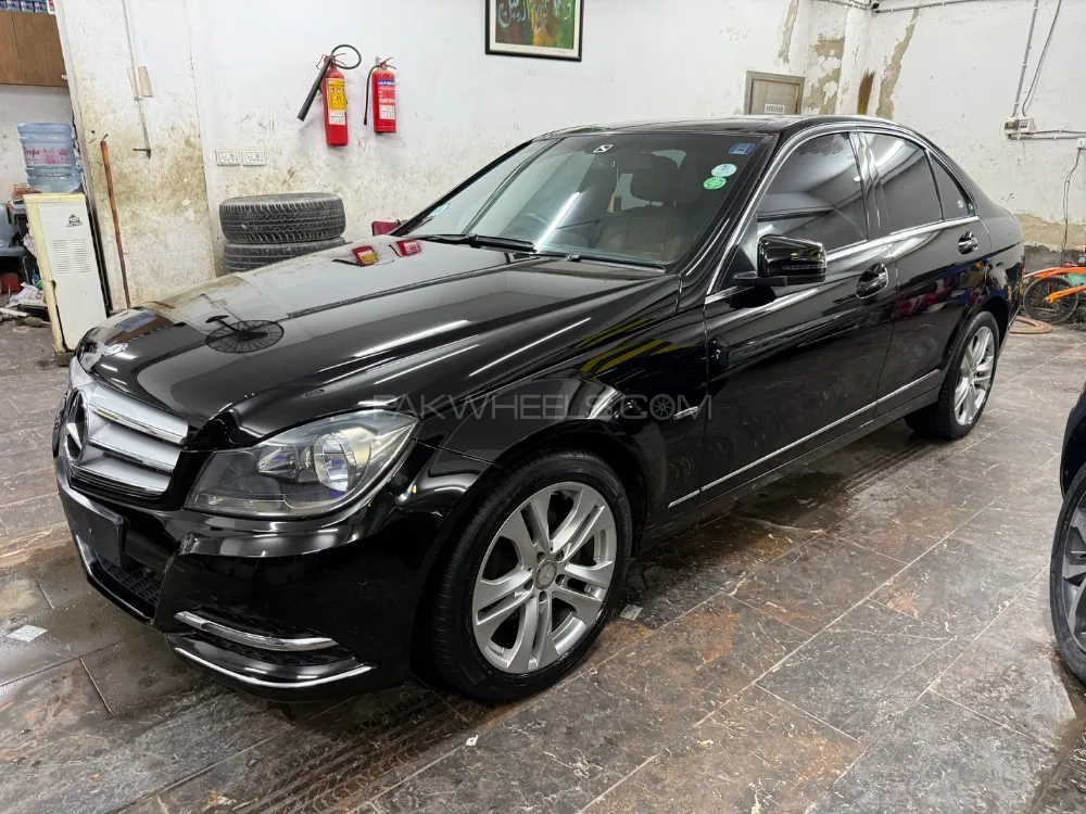 Mercedes Benz C Class 2012 for Sale in Karachi Mercedes Benz C Class 2012 for Sale in Karachi Image-4