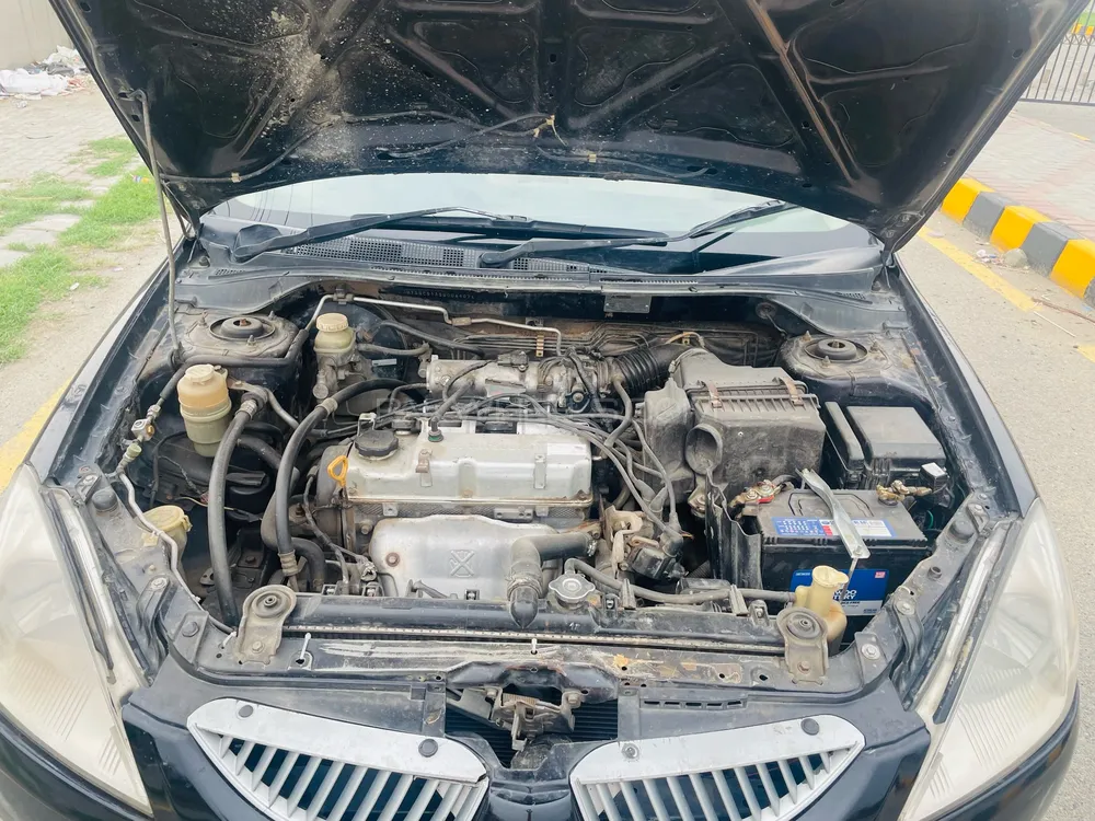 Mitsubishi Lancer 2005 for Sale in Lahore Mitsubishi Lancer 2005 for Sale in Lahore Image-3