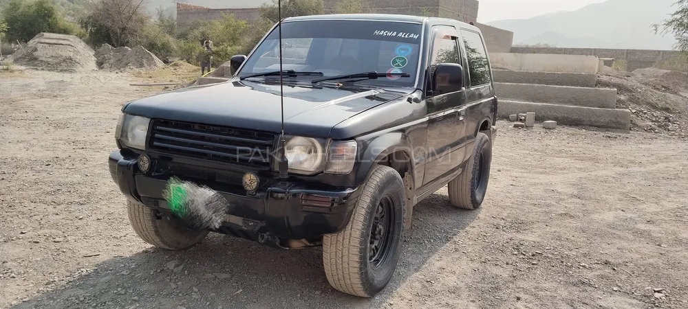 Mitsubishi Pajero 1990 for Sale in Peshawar Image-1