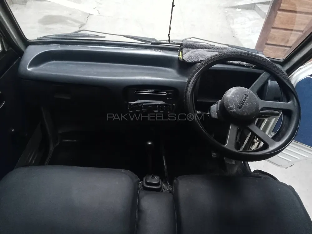 Suzuki Bolan 2018 for Sale in Lahore Suzuki Bolan 2018 for Sale in Lahore Image-4