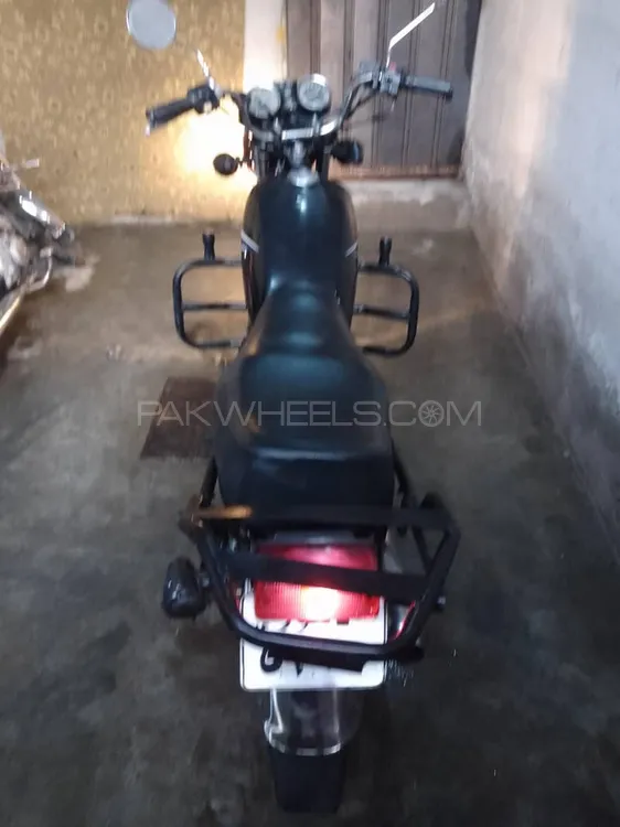 Suzuki GS 150 SE 2013 for Sale Suzuki GS 150 SE 2013 for Sale Image-4