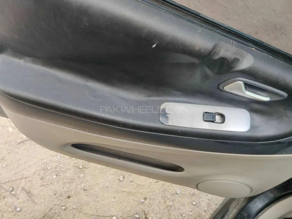 Suzuki Liana 2006 for Sale in Karachi Suzuki Liana 2006 for Sale in Karachi Image-15