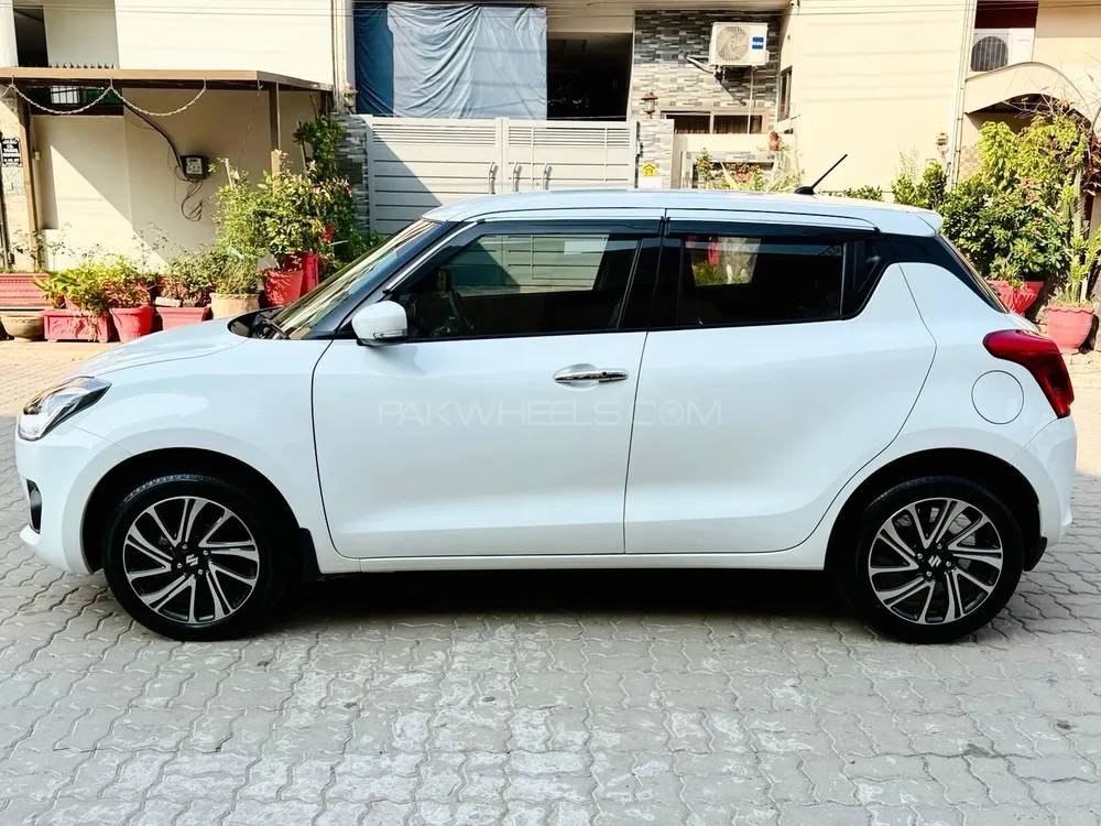 Suzuki Swift 2024 for Sale in Sialkot Suzuki Swift 2024 for Sale in Sialkot Image-4