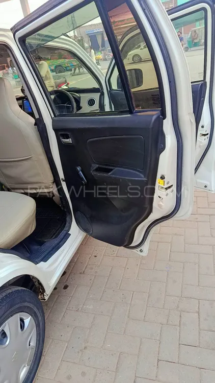 Suzuki Wagon R 2018 for Sale in Multan Suzuki Wagon R 2018 for Sale in Multan Image-16