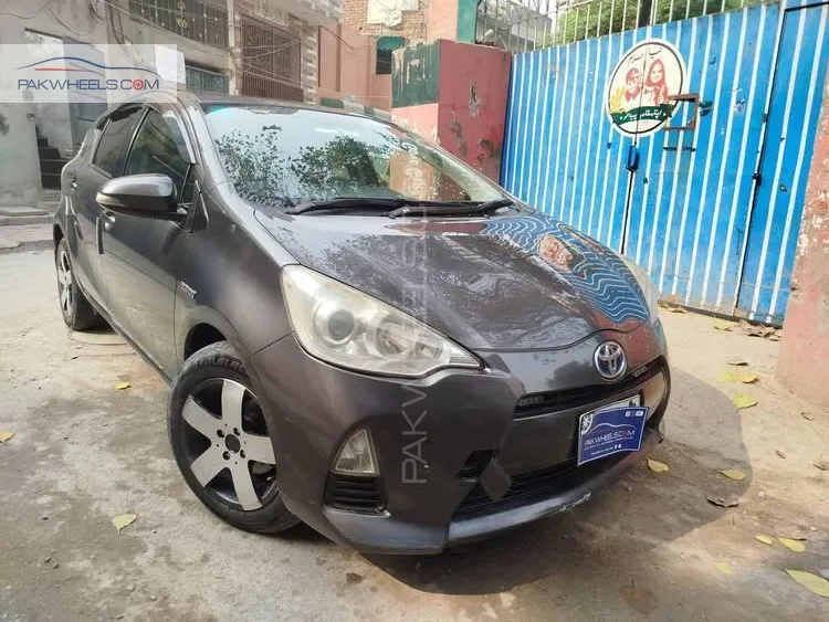 ٹویوٹا اکوا 2014 for Sale in لاہور ٹویوٹا اکوا 2014 for Sale in لاہور Image-2