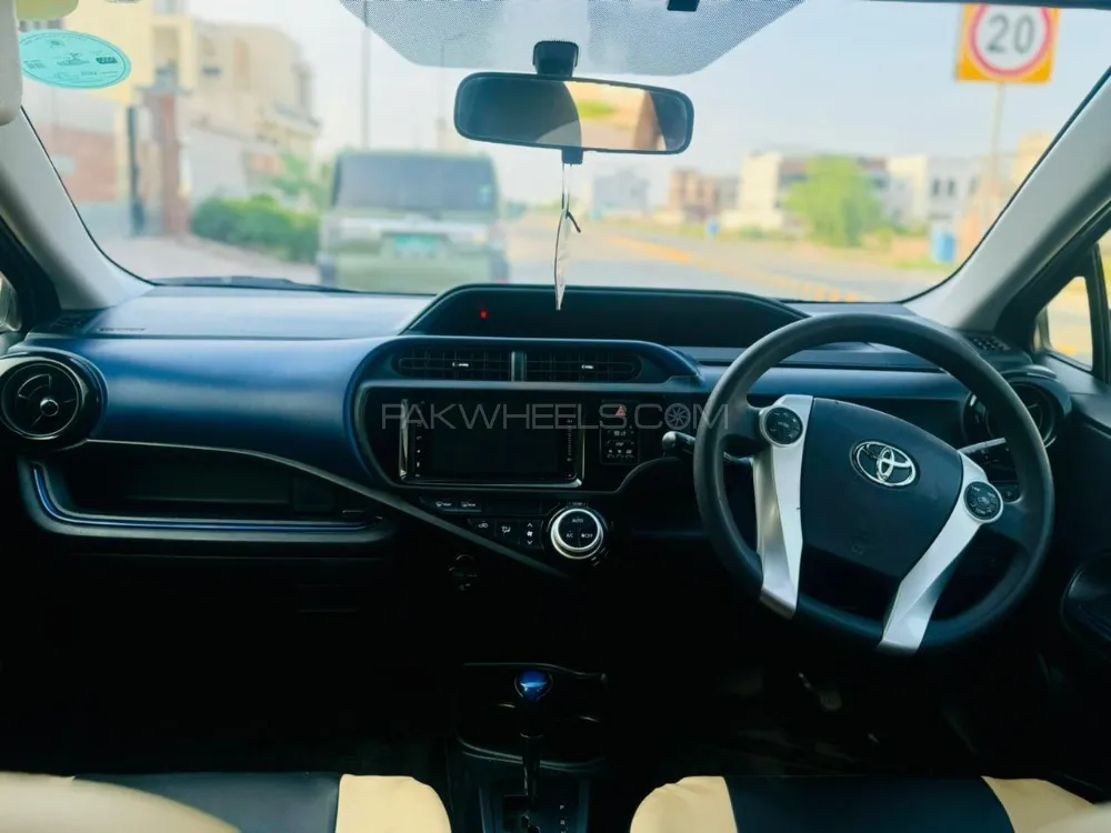 Toyota Aqua 2015 for Sale in Multan Toyota Aqua 2015 for Sale in Multan Image-2