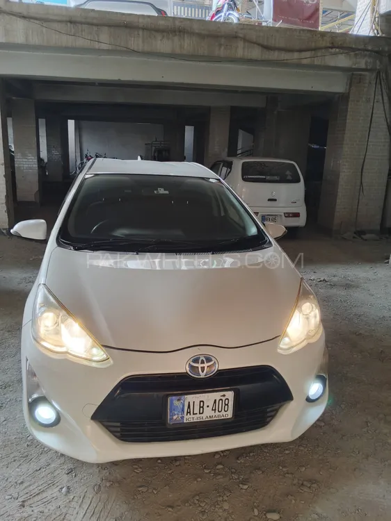 Toyota Aqua 2015 for Sale in Peshawar Toyota Aqua 2015 for Sale in Peshawar Image-1