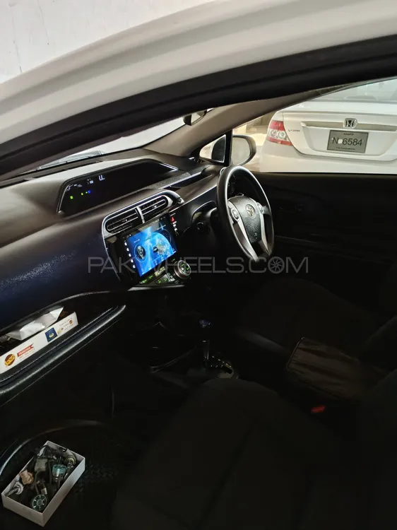 Toyota Aqua 2015 for Sale in Peshawar Toyota Aqua 2015 for Sale in Peshawar Image-6