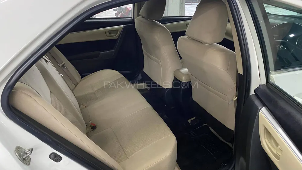 Toyota Corolla 2016 for Sale in Gujranwala Toyota Corolla 2016 for Sale in Gujranwala Image-8