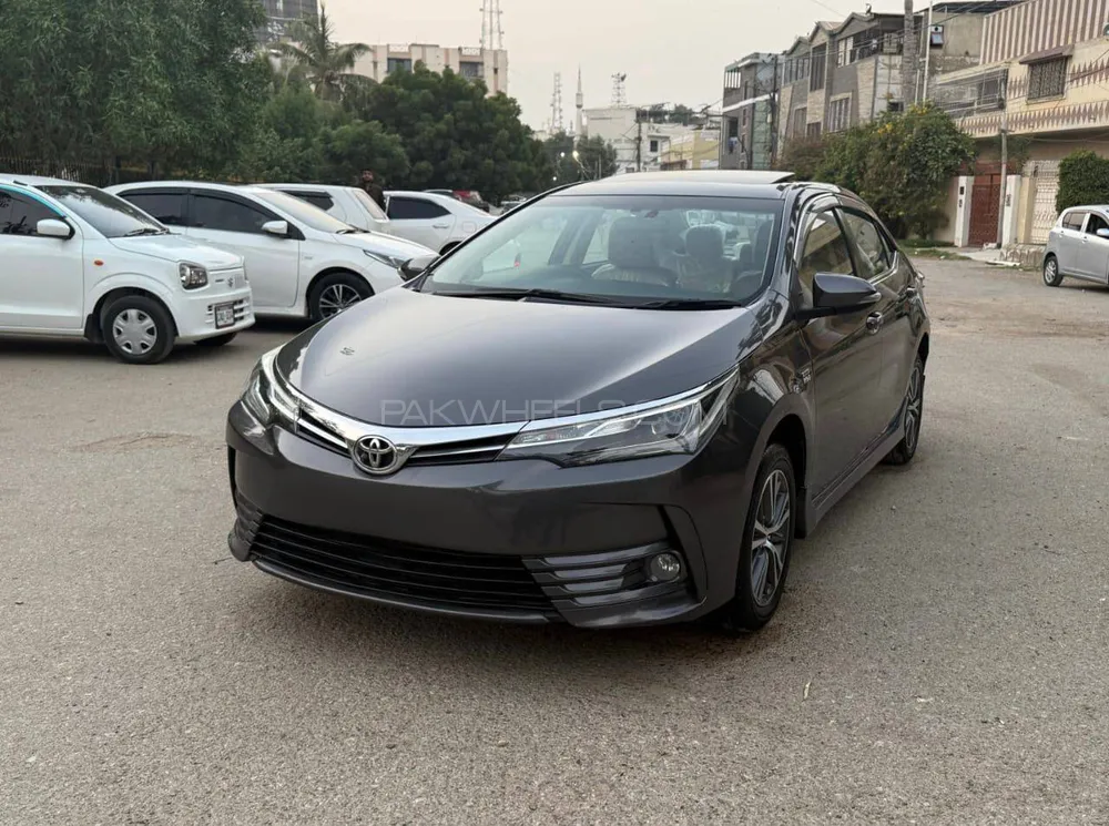 Toyota Corolla 2019 for Sale in Karachi Image-1