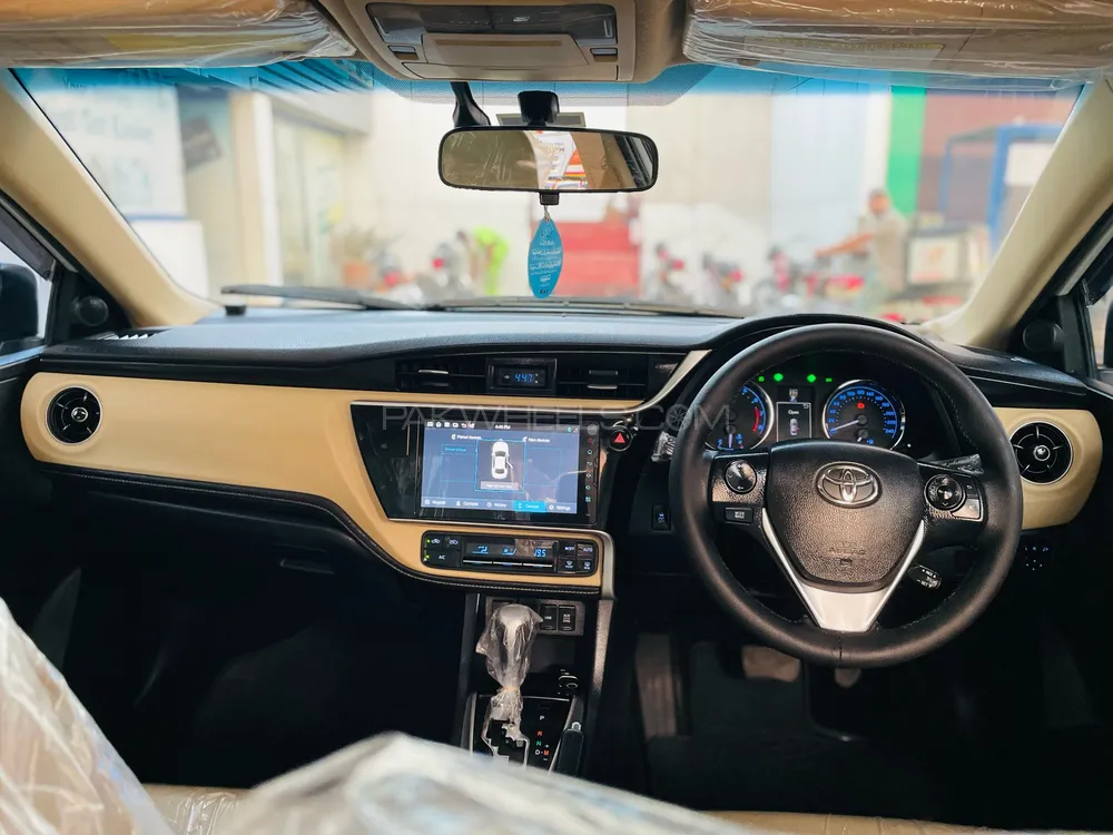 Toyota Corolla 2020 for Sale in Gujranwala Toyota Corolla 2020 for Sale in Gujranwala Image-15