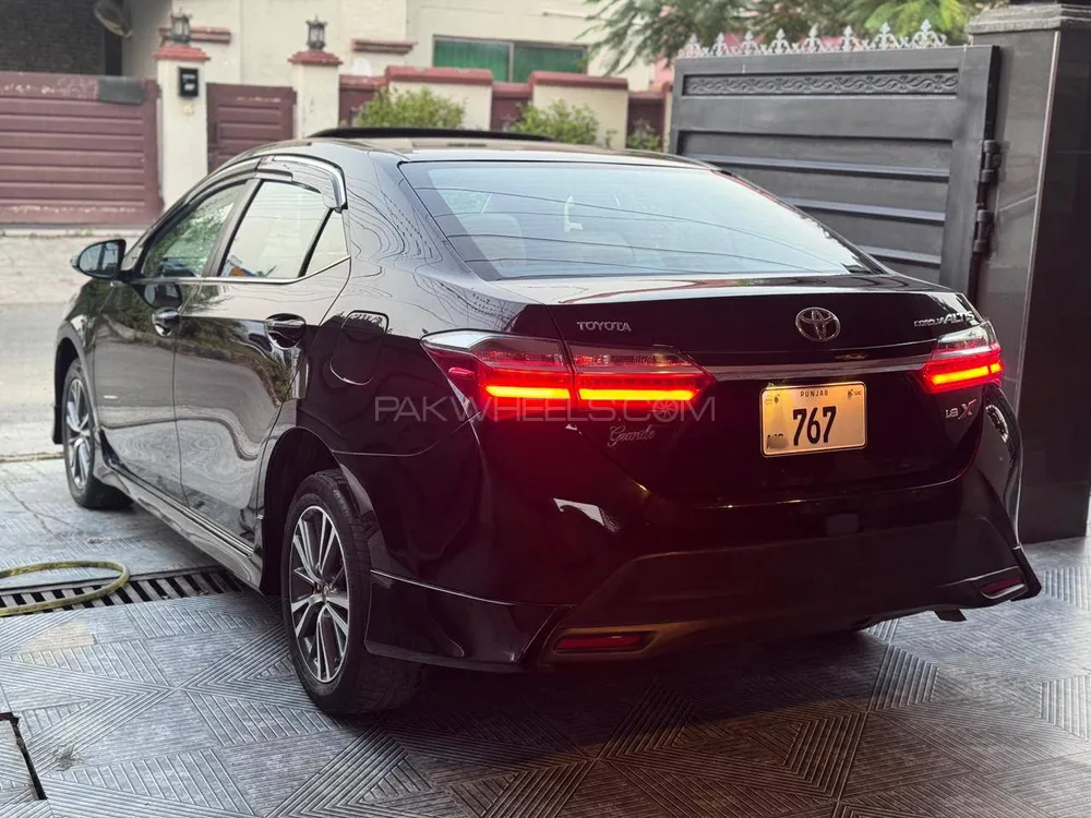 Toyota Corolla 2022 for Sale in Sialkot Toyota Corolla 2022 for Sale in Sialkot Image-3