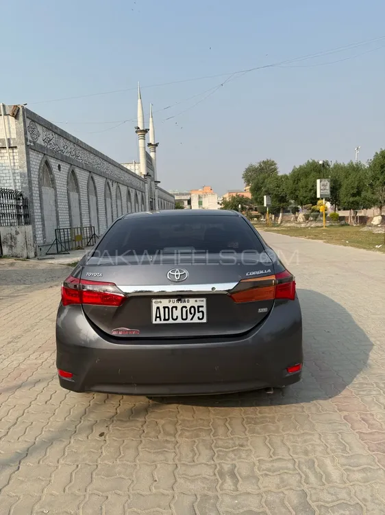 Toyota Corolla 2020 for Sale in Sialkot Toyota Corolla 2020 for Sale in Sialkot Image-2