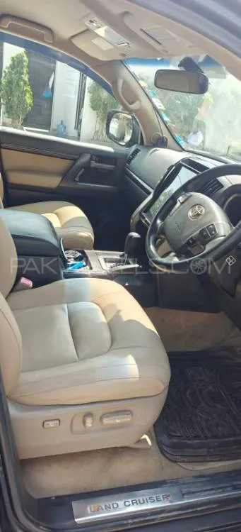 Toyota Land Cruiser 2008 for Sale in Karachi Toyota Land Cruiser 2008 for Sale in Karachi Image-5