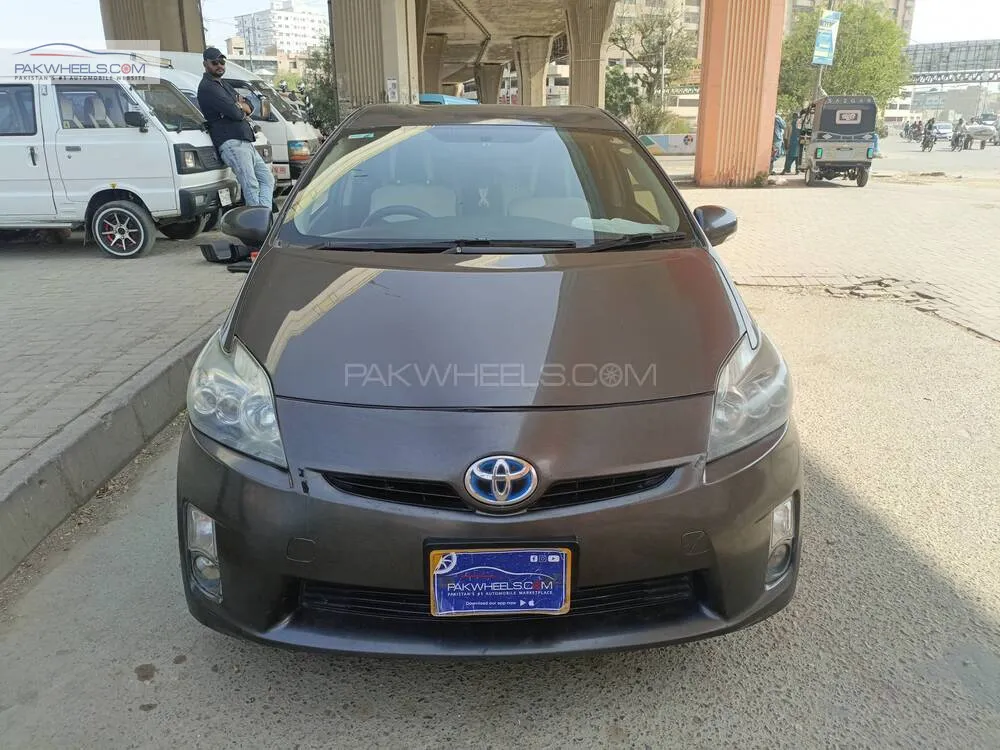 ٹویوٹا پریوس 2011 for Sale in کراچی ٹویوٹا پریوس 2011 for Sale in کراچی Image-1