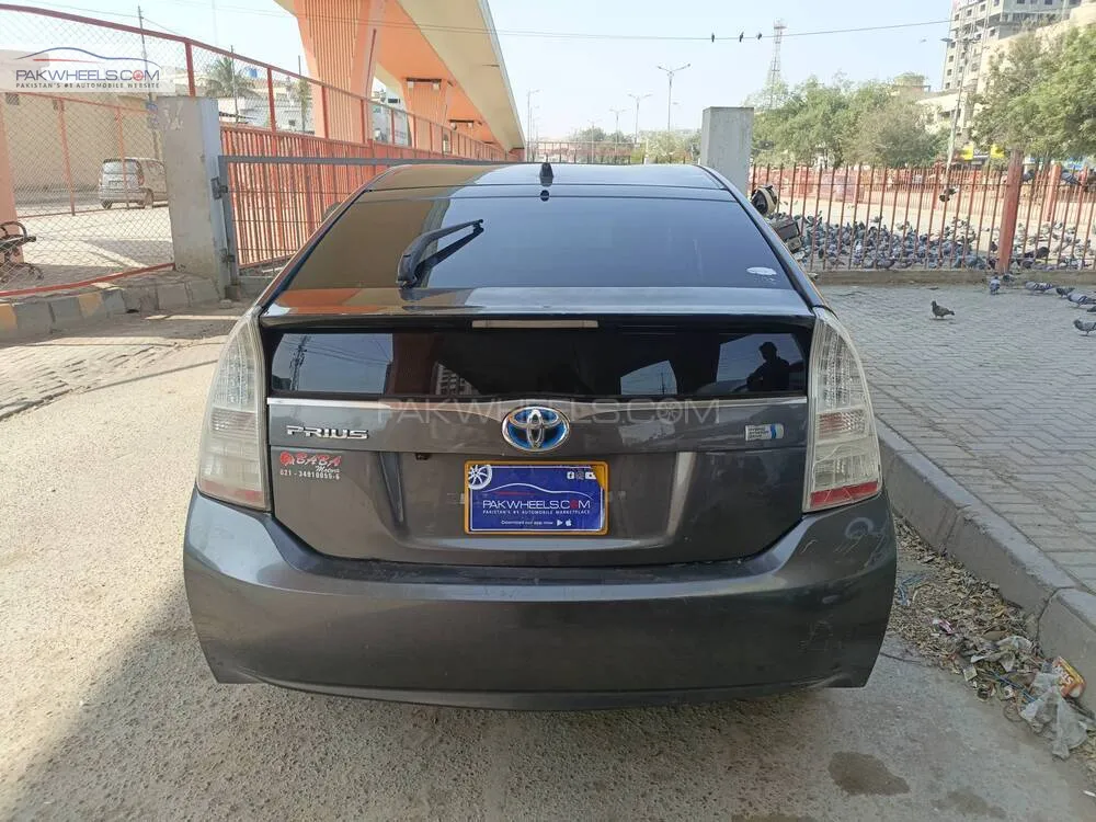 ٹویوٹا پریوس 2011 for Sale in کراچی ٹویوٹا پریوس 2011 for Sale in کراچی Image-4