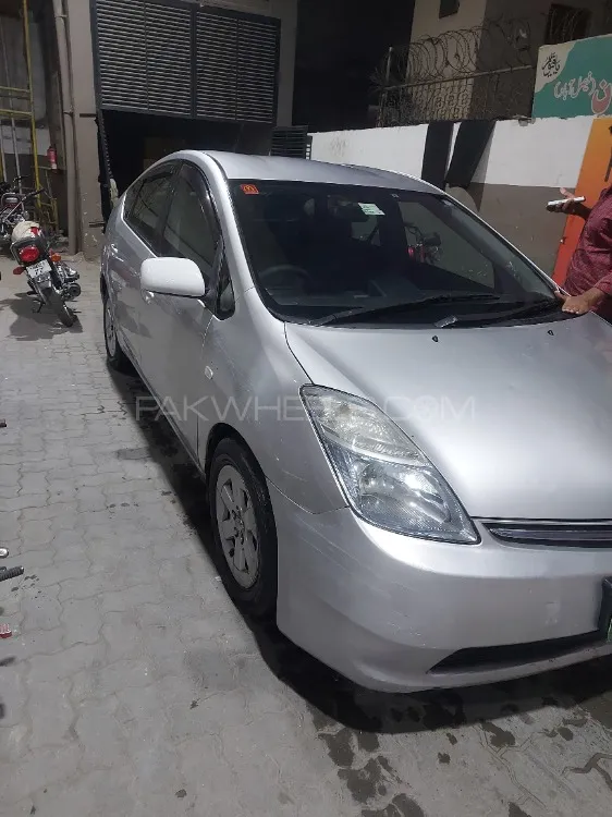 Toyota Prius 2007 for Sale in Lahore Toyota Prius 2007 for Sale in Lahore Image-10