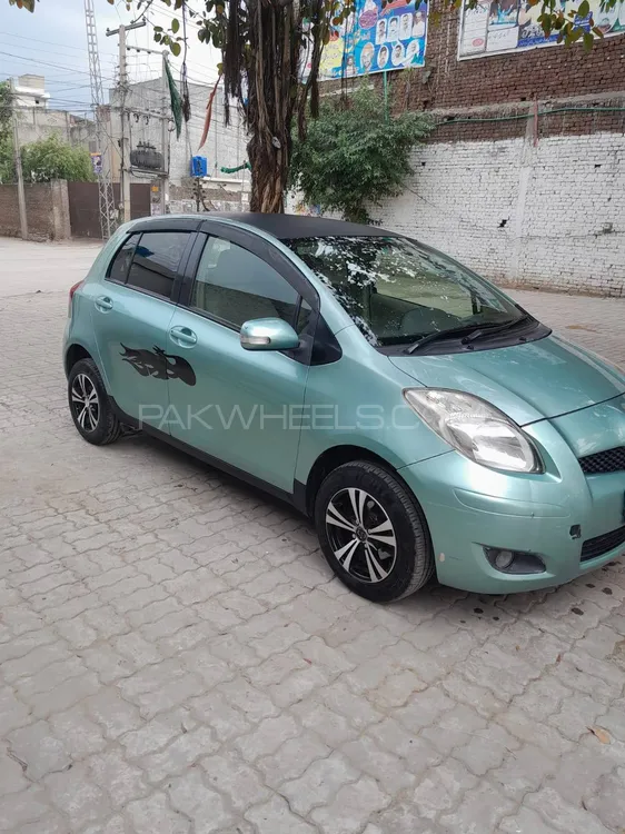 Toyota Vitz 2013 for Sale in Sialkot Toyota Vitz 2013 for Sale in Sialkot Image-14