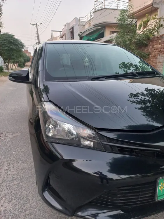 Toyota Vitz 2015 for Sale in Multan Toyota Vitz 2015 for Sale in Multan Image-3