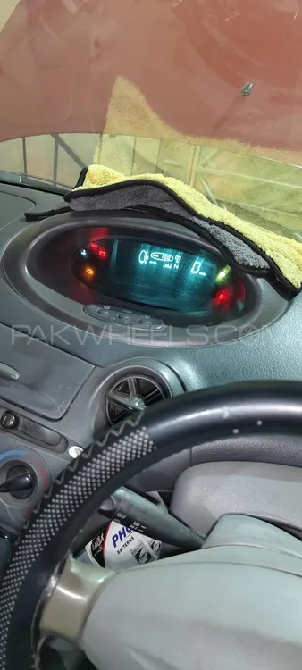 Toyota Vitz 2000 for Sale in Peshawar Toyota Vitz 2000 for Sale in Peshawar Image-3