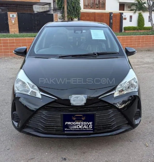 Toyota Vitz 2018 for Sale in Karachi Image-1