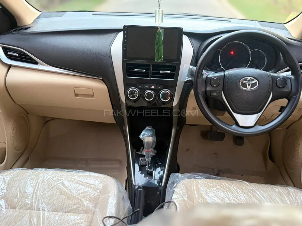 Toyota Yaris Sedan 2022 for Sale in Sialkot Toyota Yaris Sedan 2022 for Sale in Sialkot Image-8