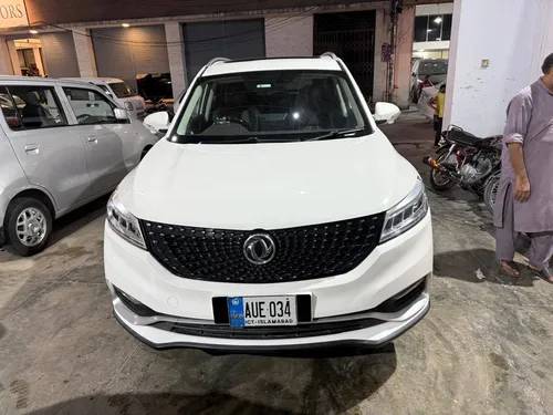 DFSK Glory 580 1.8 CVT 2021