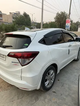 Honda Vezel Hybrid X L Package 2014