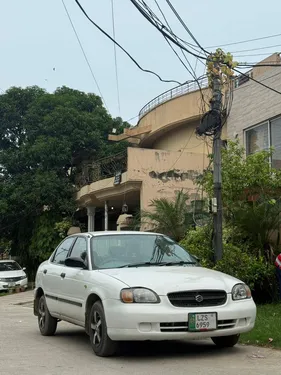 Suzuki Baleno JXR 2005