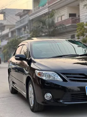 Toyota Corolla Altis SR Cruisetronic 1.6 2013