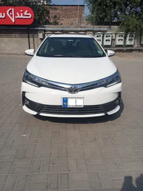 Toyota Corolla Altis Grande CVT-i 1.8 2020