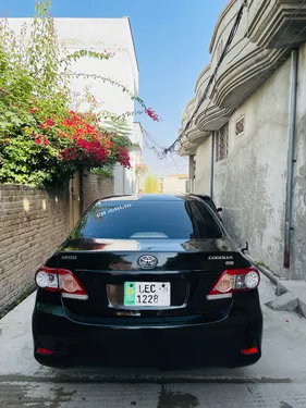 Toyota Corolla XLi VVTi 2011