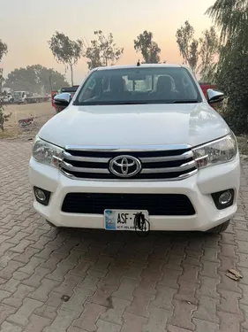 Toyota Hilux Revo G Automatic 2.8 2021