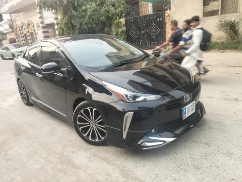 Toyota Prius S Safety Plus II 2020