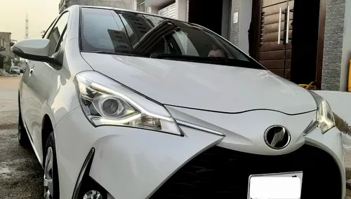 Toyota Vitz 1.0F Safety Edition III 2019