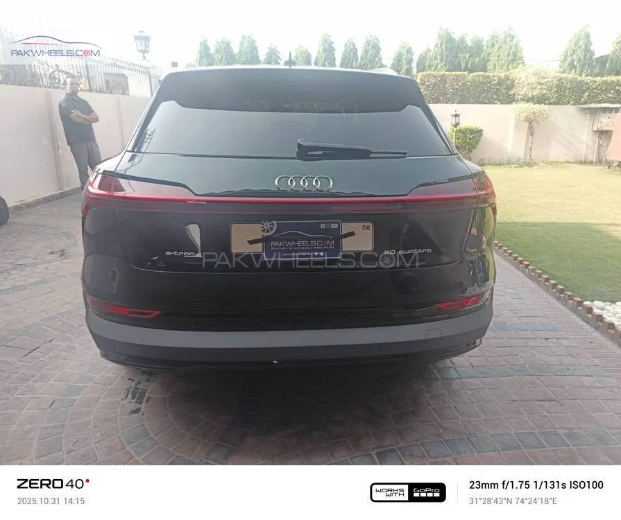 Audi e-tron 2022 for Sale in Lahore Audi e-tron 2022 for Sale in Lahore Image-4
