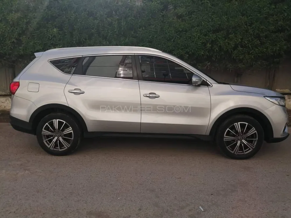 DFSK Glory 580 2021 for Sale in Karachi DFSK Glory 580 2021 for Sale in Karachi Image-6