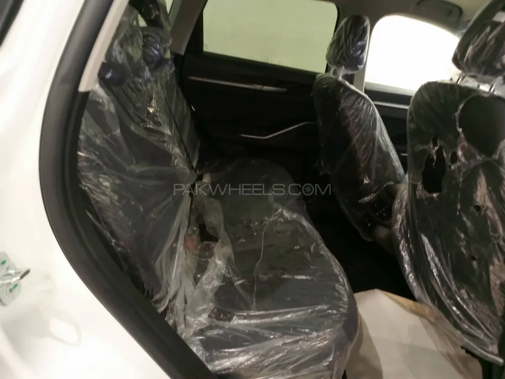 Haval H6 2025 for Sale in Lahore Haval H6 2025 for Sale in Lahore Image-8