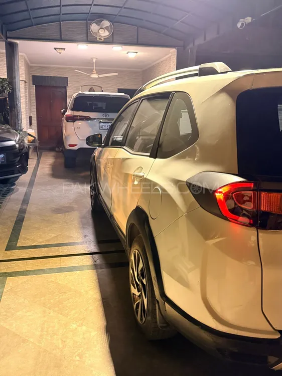 Honda BR-V 2018 for Sale in Lahore Honda BR-V 2018 for Sale in Lahore Image-5